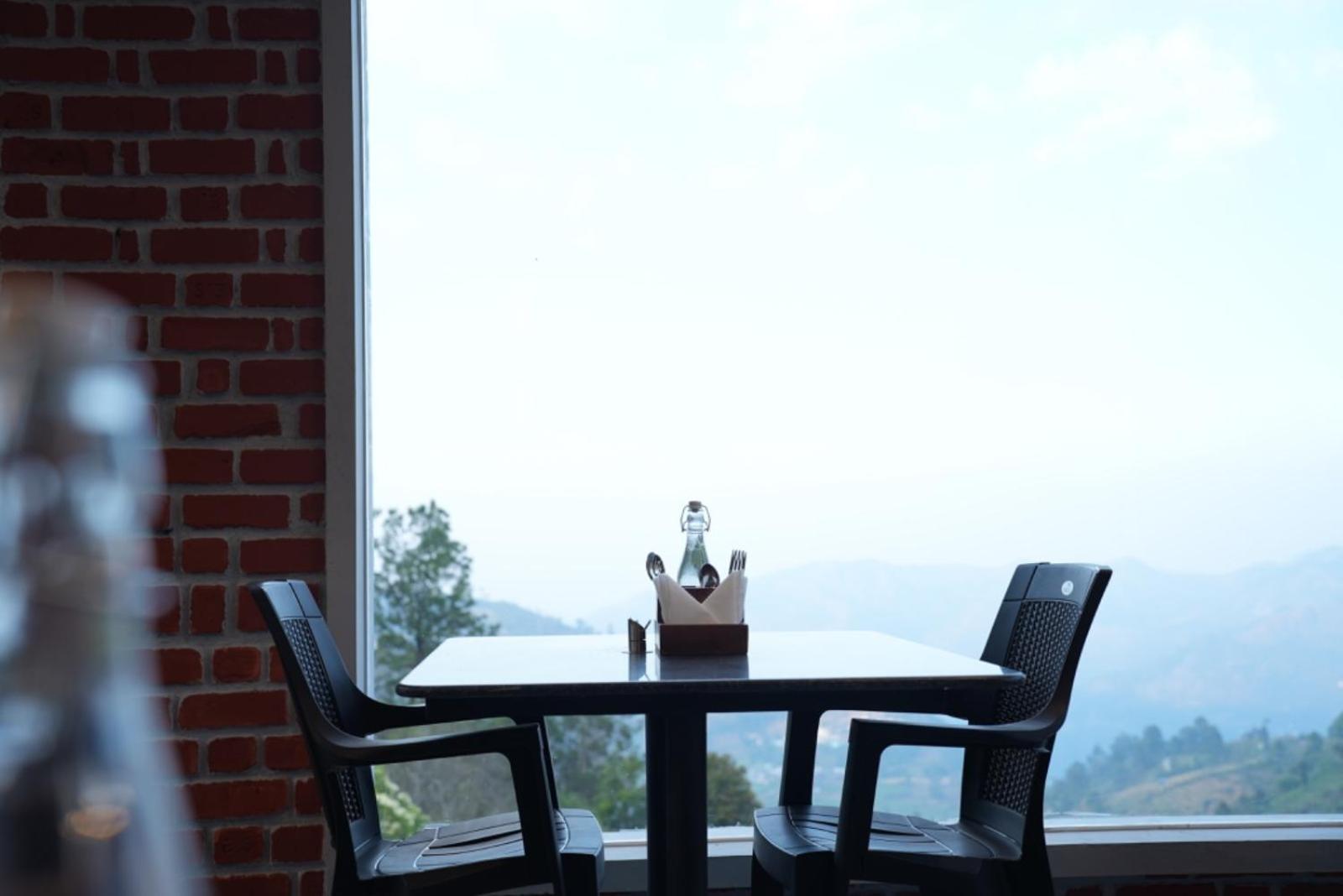 Aura Crimson Vistas Hotell Kodaikanal Eksteriør bilde